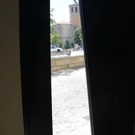 Apartamento Losillas 2 *